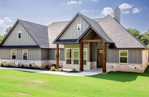 128 Oak Springs Ln, Weatherford, TX 76087