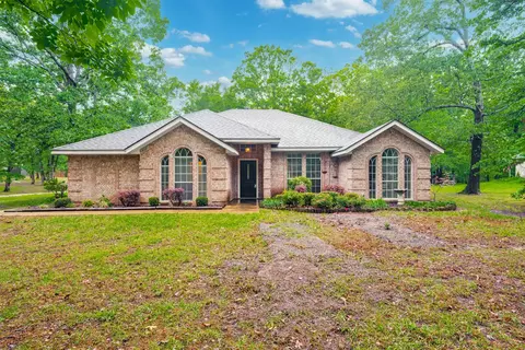 248 Butternut Ln, Powderly, TX 75473