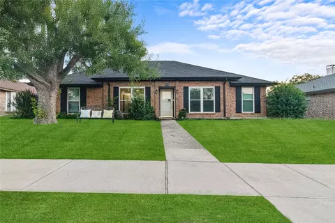 2620 Carmel Dr, Carrollton, TX 75006