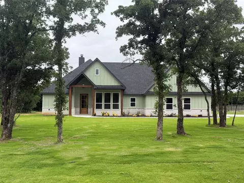 4005 Marine Cir, Millsap, TX 76066