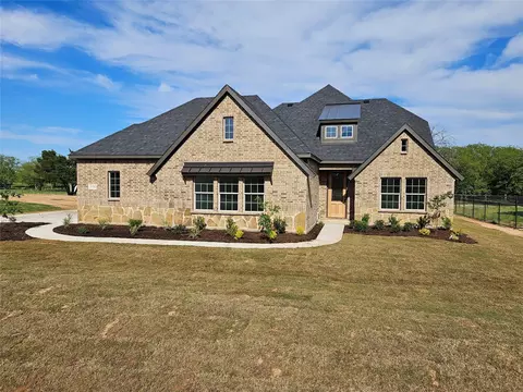 376 Willies Ct, Whitesboro, TX 76273