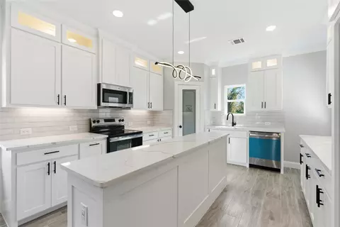 Kitchen - 420 E Ball St, Tom Bean, TX 75489 photo 1 of 2