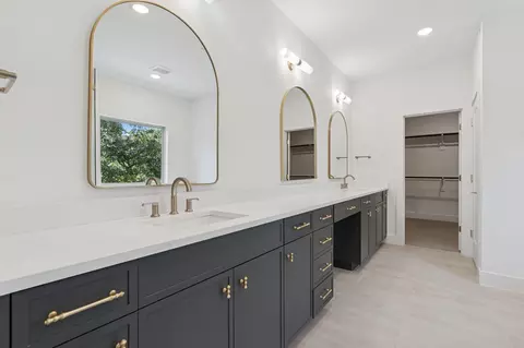 452 Waters Edge Dr #823, Hickory Creek, TX 75065