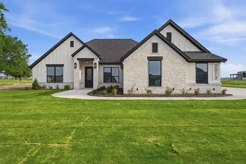2013 Downslope Ln, Weatherford, TX 76087