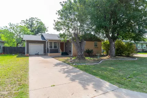 617 Briarwood St, Abilene, TX 79603