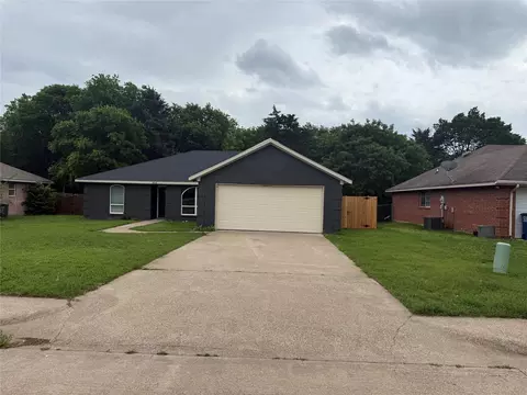 408 Sorrel Ln, Red Oak, TX 75154