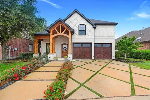 813 Dogwood Trl, Aubrey, TX 76227