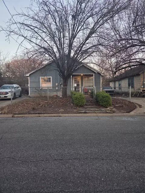 1309 S Rusk St, Sherman, TX 75090