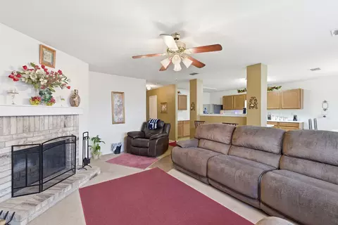 9104 Cheswick Dr, Fort Worth, TX 76123