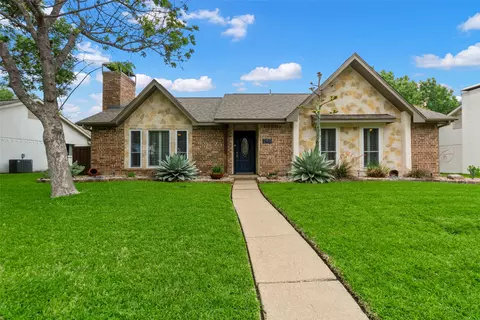 245 Creekside Ln, Coppell, TX 75019