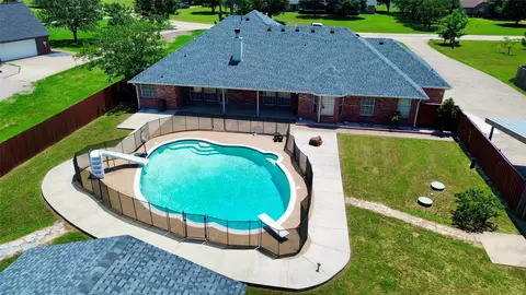 1089 Oak Hollow Ln, Combine, TX 75159
