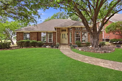 2801 Buena Vista Ct, Carrollton, TX 75007