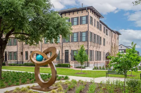 14948 Oak St, Addison, TX 75001