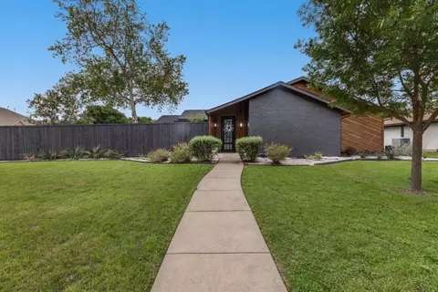 2300 Regal Rd, Plano, TX 75075