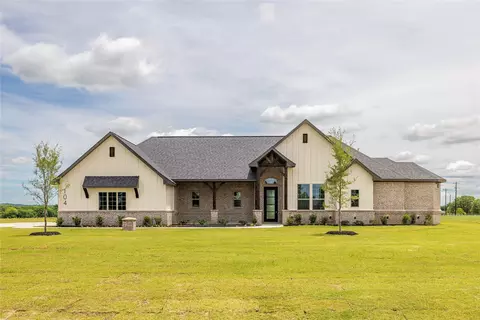 104 Prairie Winds Dr, Poolville, TX 76487