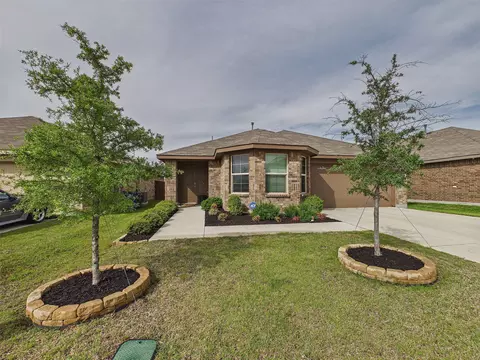 16705 Porterfield Ln, Justin, TX 76247
