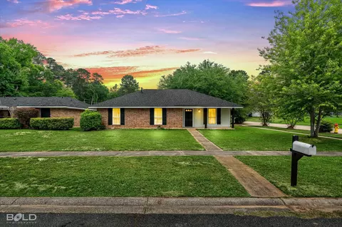 3600 Lannon Cir, Shreveport, LA 71118