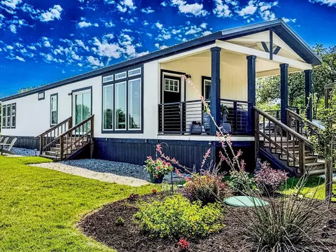213 Meadow Pond Ct, Runaway Bay, TX 76426