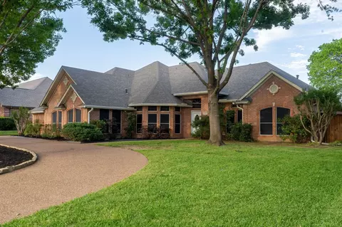 5709 Hidden Oaks Dr, Colleyville, TX 76034
