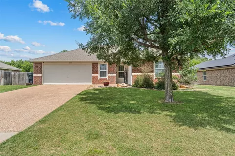 2009 Red Sage Dr, Waco, TX 76708
