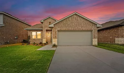 2528 Broken Bow Dr, Seagoville, TX 75159