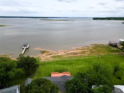 204 Causeway Cv, Seven Points, TX 75143