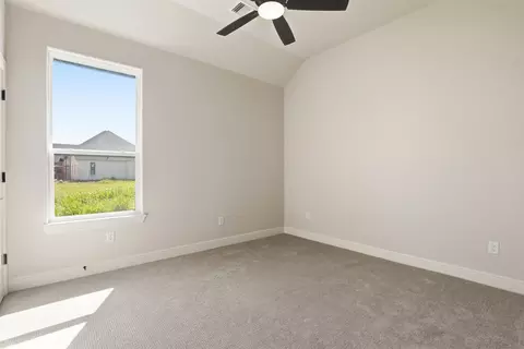 Bedroom - 117 Eagle Ct, Rainbow, TX 76077 photo 2 of 5