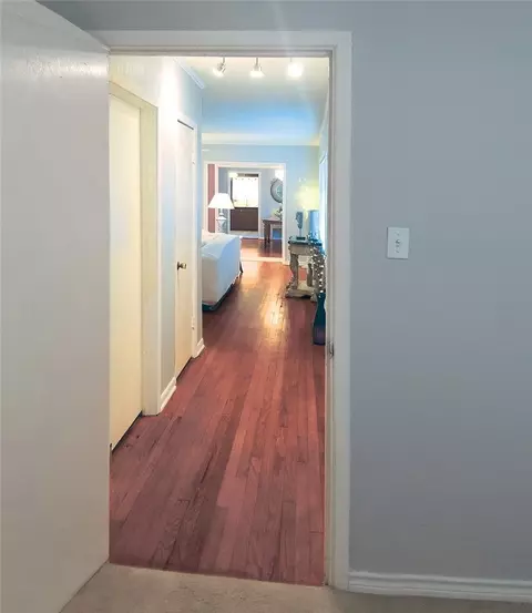2104 N 33rd St, Waco, TX 76708 photo 7