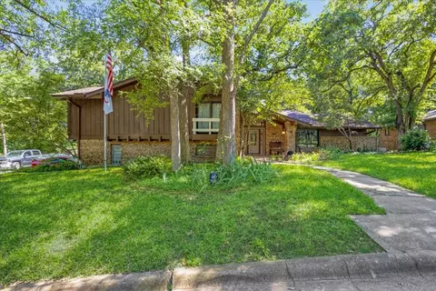 8 Vancouver Pl, Sherman, TX 75092