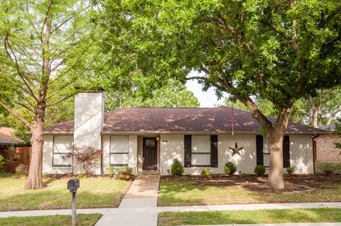 319 Gwendola Dr, Mckinney, TX 75071