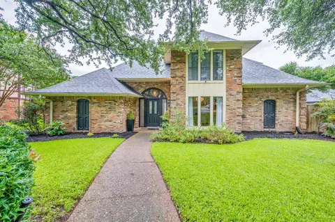 9606 Windy Crest Ct, Dallas, TX 75243