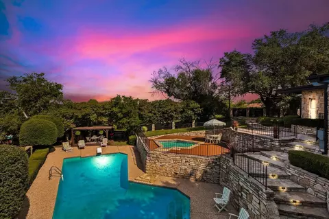 102 Bob White Ave, Weatherford, TX 76086