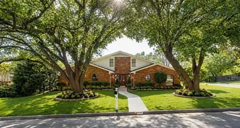 6800 Welch Ave, Fort Worth, TX 76133