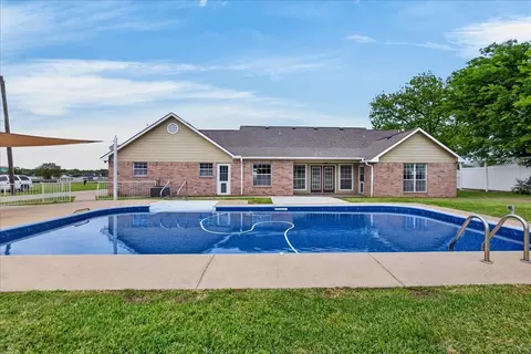 626 Eubank St, Mabank, TX 75147