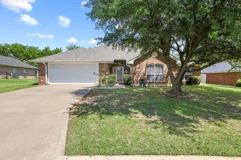 210 Bryant St, Pottsboro, TX 75076