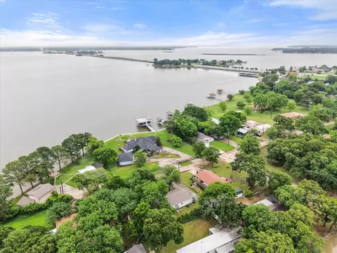 510 Nob Hill Ln, Seven Points, TX 75143