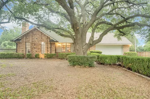 730 Squire Pl, Red Oak, TX 75154