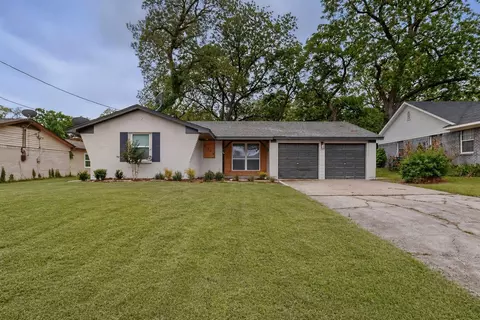 6323 Harmony Ln, Dallas, TX 75241