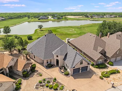 9520 Nutcracker Ct, Granbury, TX 76049