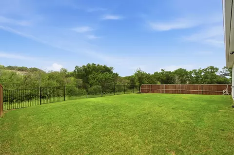 7217 Mantle Ridge Dr, Fort Worth, TX 76179
