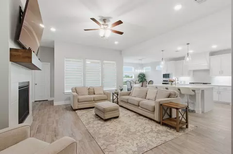 7217 Mantle Ridge Dr, Fort Worth, TX 76179