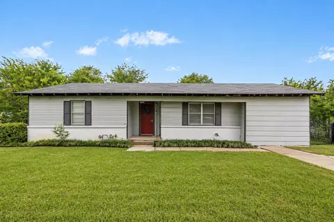 607 E Pine St, West, TX 76691