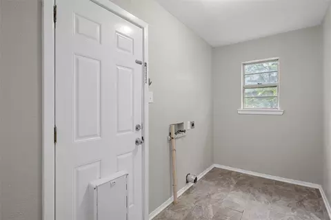 Other - 607 E Pine St, West, TX 76691 photo 2 of 3