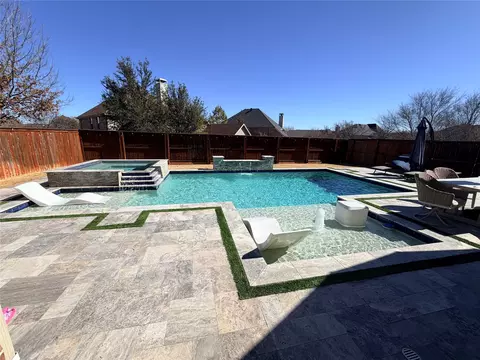 8624 Bayberry Ave, Lantana, TX 76226