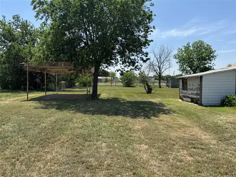 300 S 3rd St E, Haskell, TX 79521 photo 3