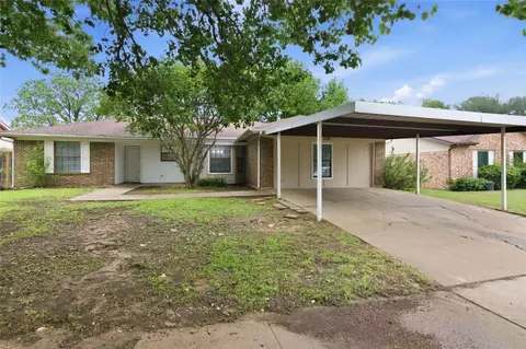 209 Blue Ridge Trl, Saginaw, TX 76179