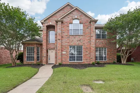1318 Pinehurst Dr, Lewisville, TX 75077