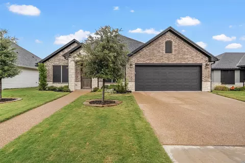 5525 Black Horse Ct, Waco, TX 76708
