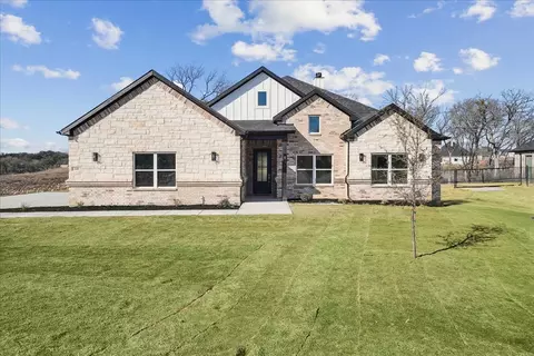 340 Slimp Blf, Azle, TX 76020