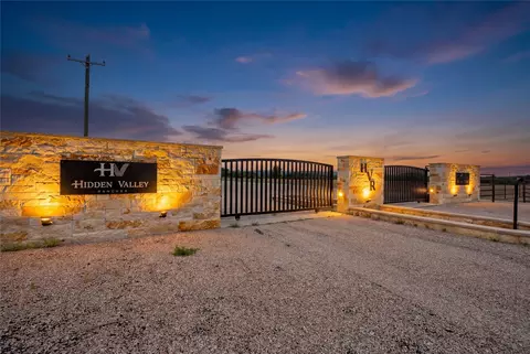 1076 Valley Timbers Ct, Glen Rose, TX 76690